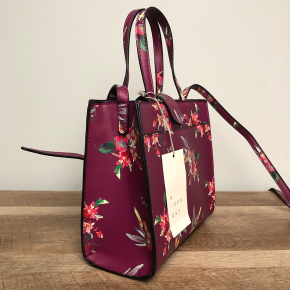 SOLD 🥳 - Picture 2 of 8